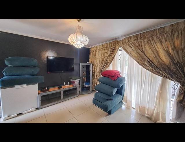 3 BEDROOM PROPERTY TO RENT IN UMLAZI BB